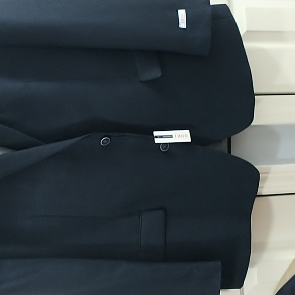 IZOD Classic Two Button Navy Blazer Fully Lined 50Reg - Picture 3 of 13
